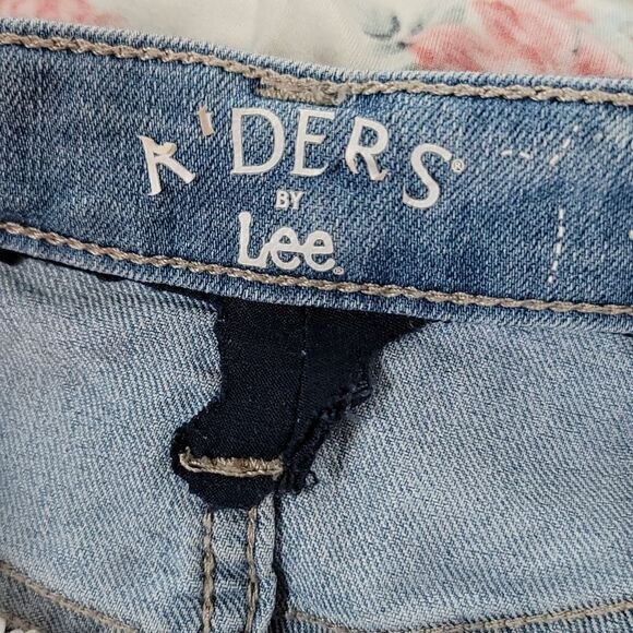 Cute Jean Mini Skirt!  - Picture 5 of 6